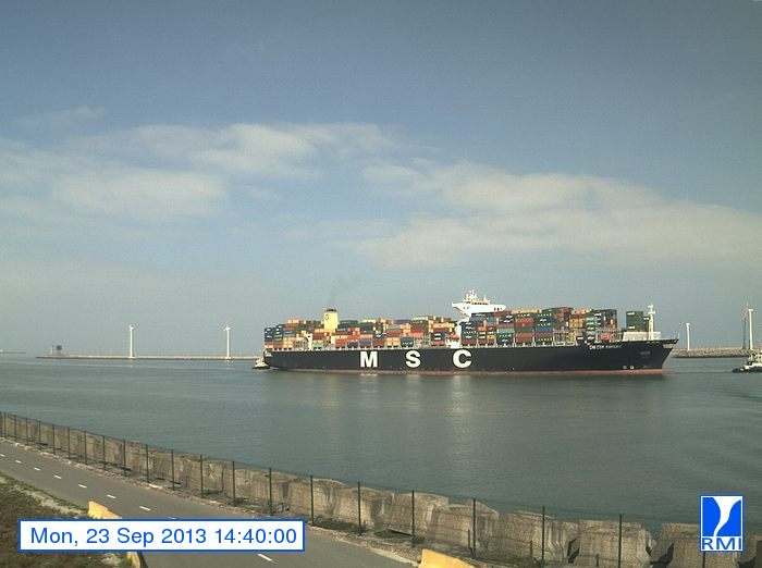 Photos en direct du port de Zeebrugge (webcam) - Page 60 Zeebr101