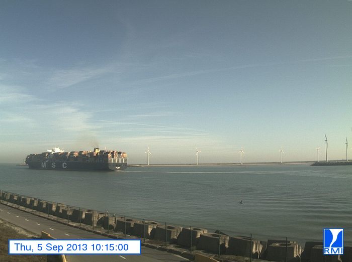 Photos en direct du port de Zeebrugge (webcam) - Page 60 Zeebru91