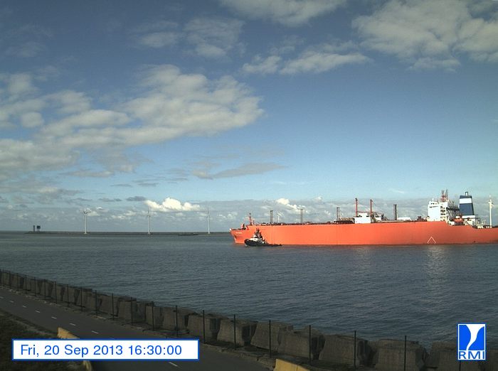 Photos en direct du port de Zeebrugge (webcam) - Page 60 Zeebru94