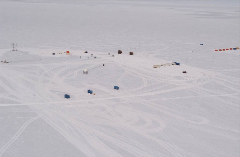 DEFI COLLECTIF : à la recherche des stations scientifiques de l'Antarctique avec Google Earth - Page 6 Captur27