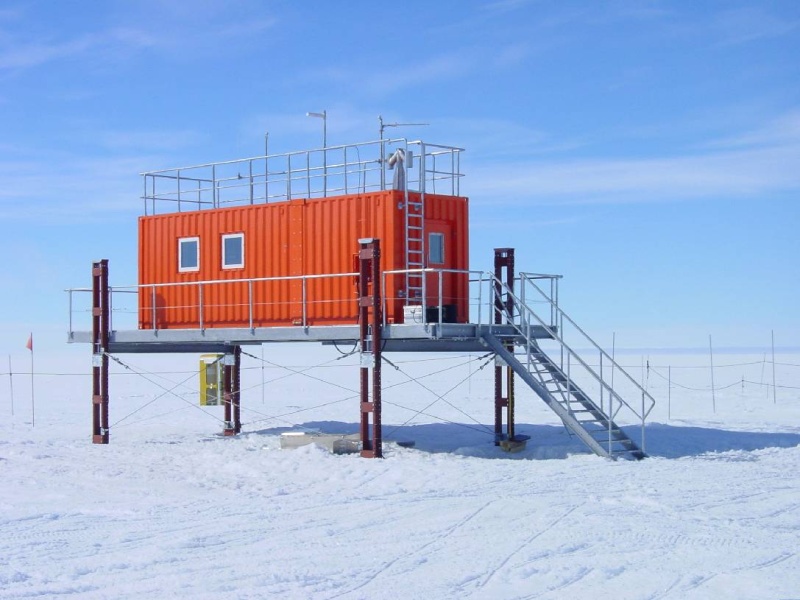 DEFI COLLECTIF : à la recherche des stations scientifiques de l'Antarctique avec Google Earth - Page 6 Captur28