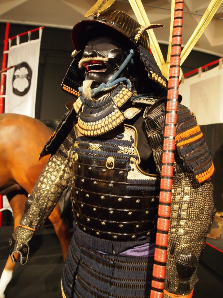 Exposition à Kiev: armures samourai (photos) 60148510