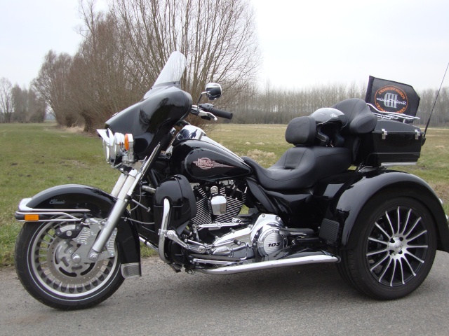 Tri-glide Harley 00511