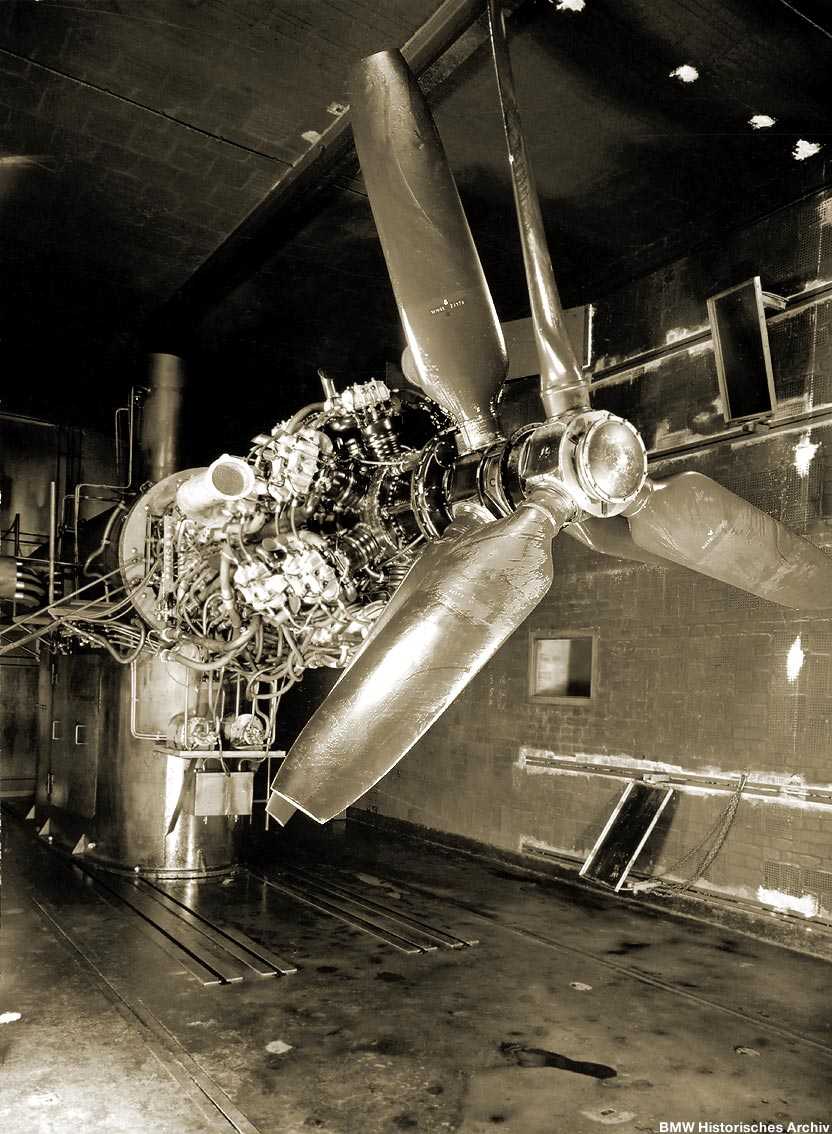 [résolu]C'est beau quand ça bouge ! Moteur BMW 803 avions 1943_m11