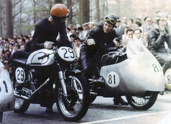 BMW RS54 : Une Histoire. - Page 8 1956_115