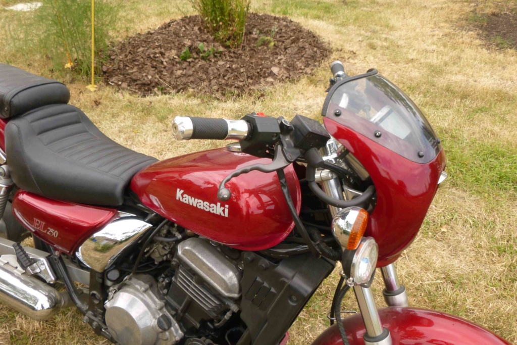 KAWASAKI 250 Eliminator 422