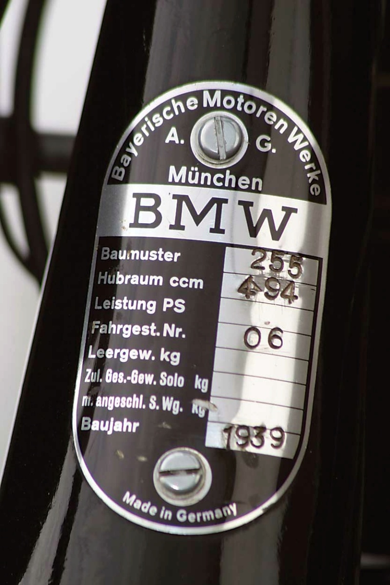 Safari BMW. 3 musées pour le centenaire de la R32 - Page 4 Bmw_ko10