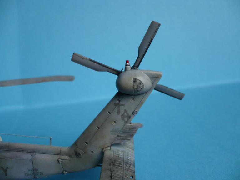 [CONCOURS HELICO] SH-60B  SEAHAWK - HASEGAWA 1/72ème Fin du montage le 15/12/08 - Page 6 F3010