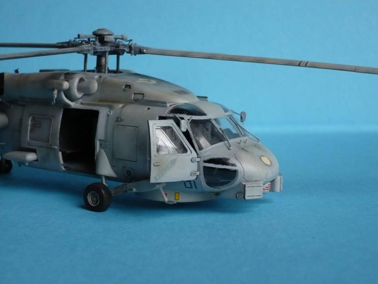 [CONCOURS HELICO] SH-60B  SEAHAWK - HASEGAWA 1/72ème Fin du montage le 15/12/08 - Page 6 F310