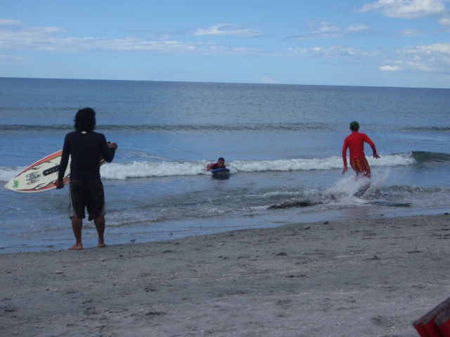 Zambales.. Lahar beach, weekend skim/surf session Pb020629