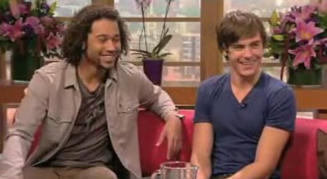 Corbin ve Zac Gmtv2810