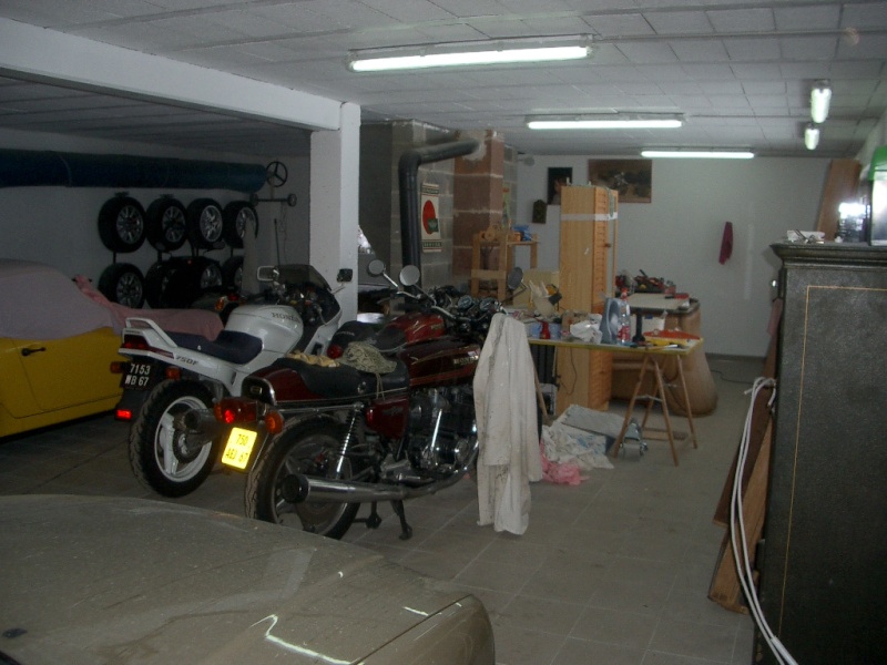 Photos de nos garages/ateliers - Page 9 Imgp3010