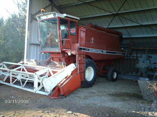 آلة الحصاد معروضة للبيع 1982a10