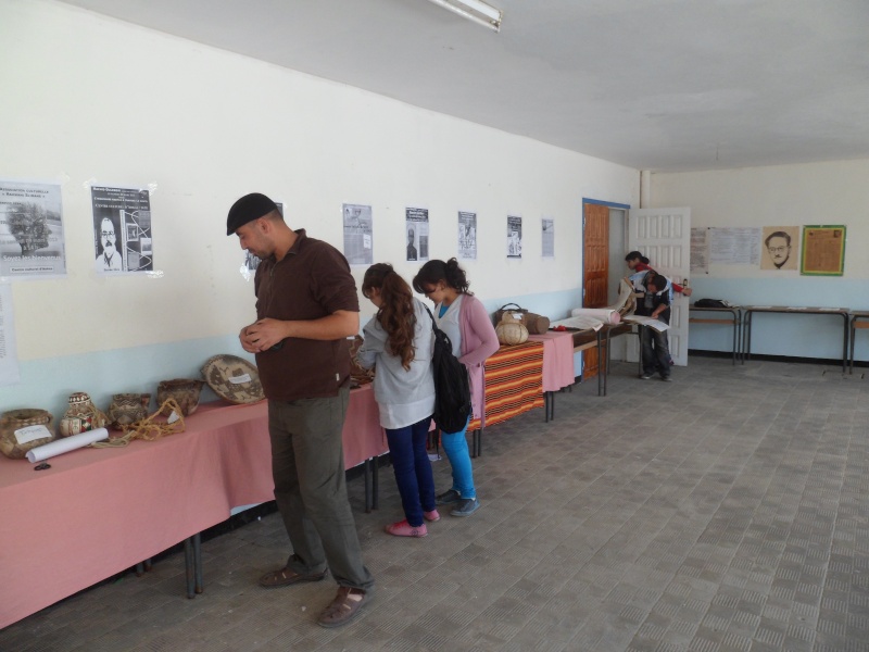 L'association Rahmani Slimane expose au lycée Chabane Amar d'Aokas! Sam_2211
