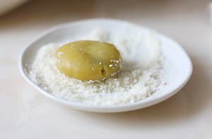 Bánh nếp khoai lang tẩm dừa Banh-n17