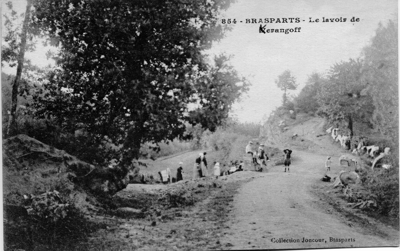 Brasparts en 1901: Bourg,.., Ty Sant Mikêl File0012