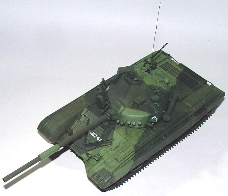 T-72A finlandais - Zvezda 1/35 Dscf0011