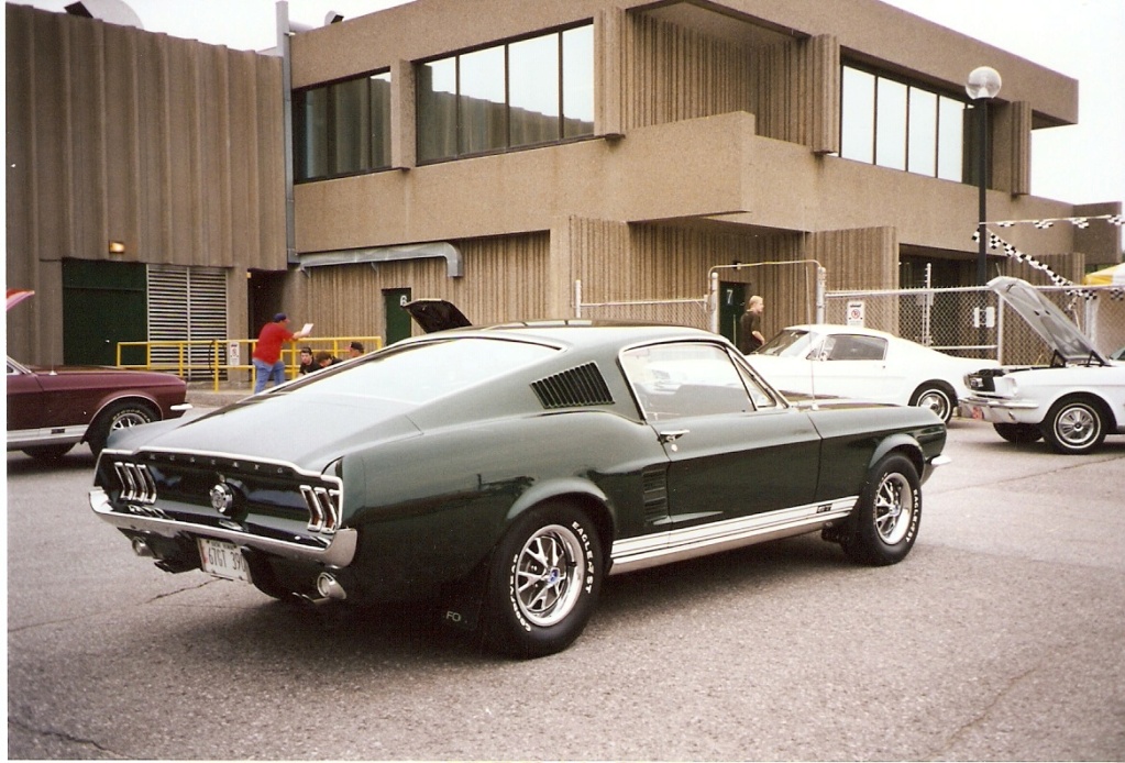Montréal Mustang dans le temps! 1981 à aujourd'hui (Histoire en photos) - Page 9 1998-104