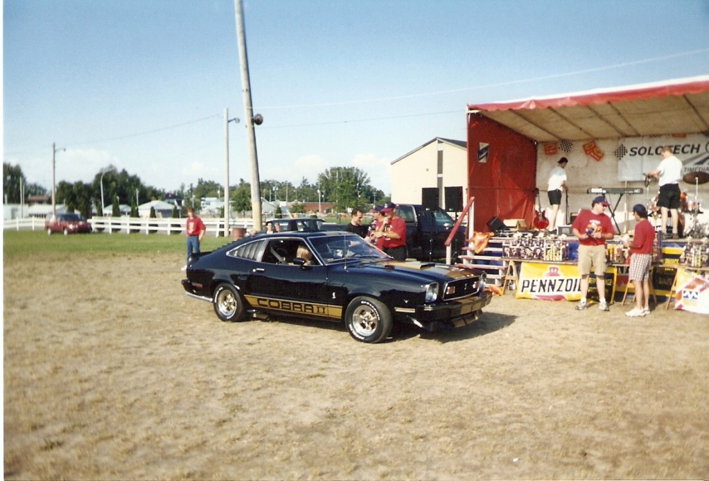 Montréal Mustang dans le temps! 1981 à aujourd'hui (Histoire en photos) - Page 9 1999-107