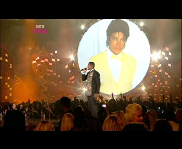 [DL] Michael Jackson Mobo Awards Tribute 2009 Latoya15