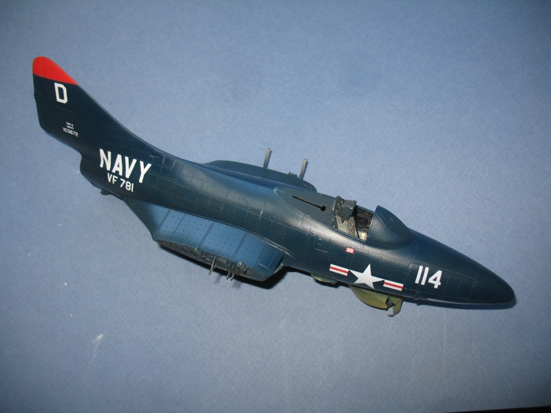 [Concours guerre de Corée] Grumman F9F-2 Panther US Navy VF 781 - Page 4 Img_4211