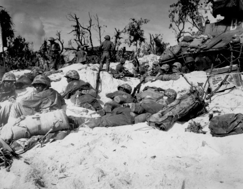 Les Images de la Seconde Guerre Mondiale - Page 11 Africa15