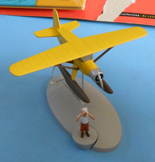  "Les avions de Tintin" , hachette, janvier 2014 Tintin11