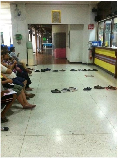 Un bon truc pour la queue à la poste Att00010