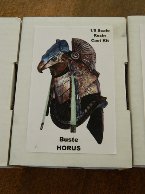 Buste 1:Horus ...mes 3 bustes stargate 1/6 la mouline69 Dscn4818