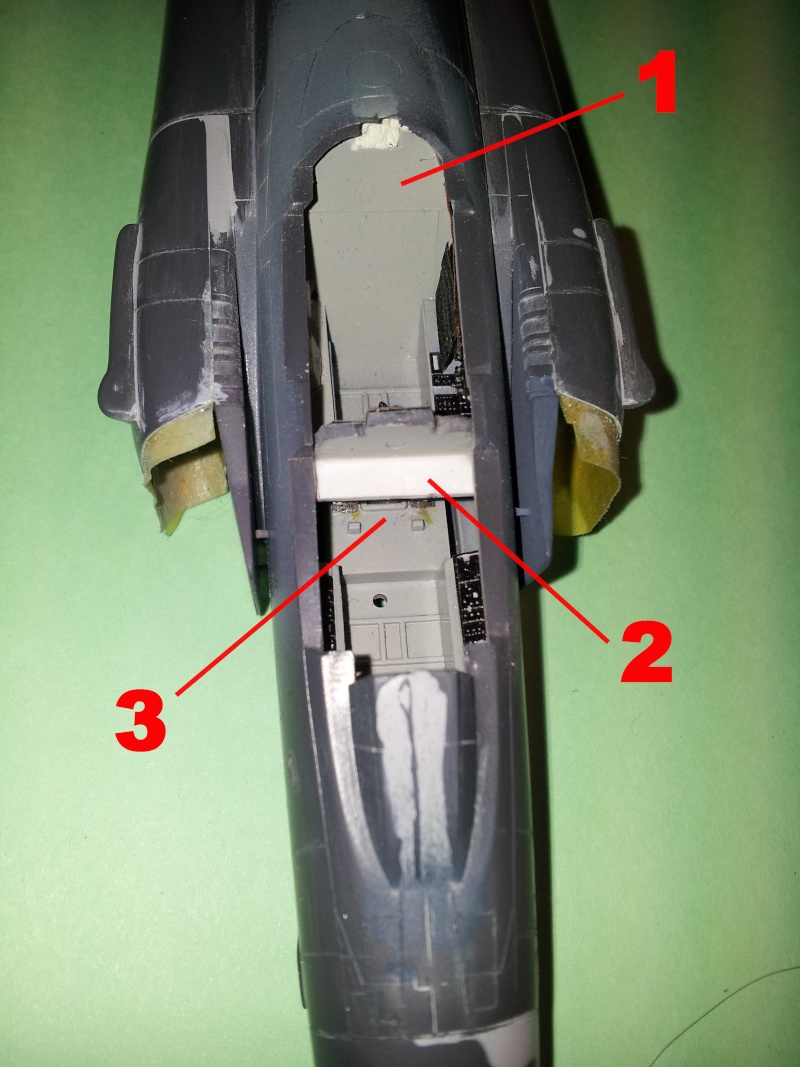 F-4S Phantom II Esci 1/72  - Page 4 20130335