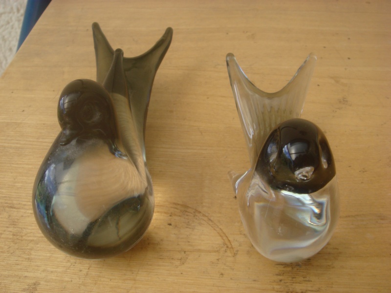 Two little birdies(are they a pair)...one is signed - V Nason, Murano  Barbad20