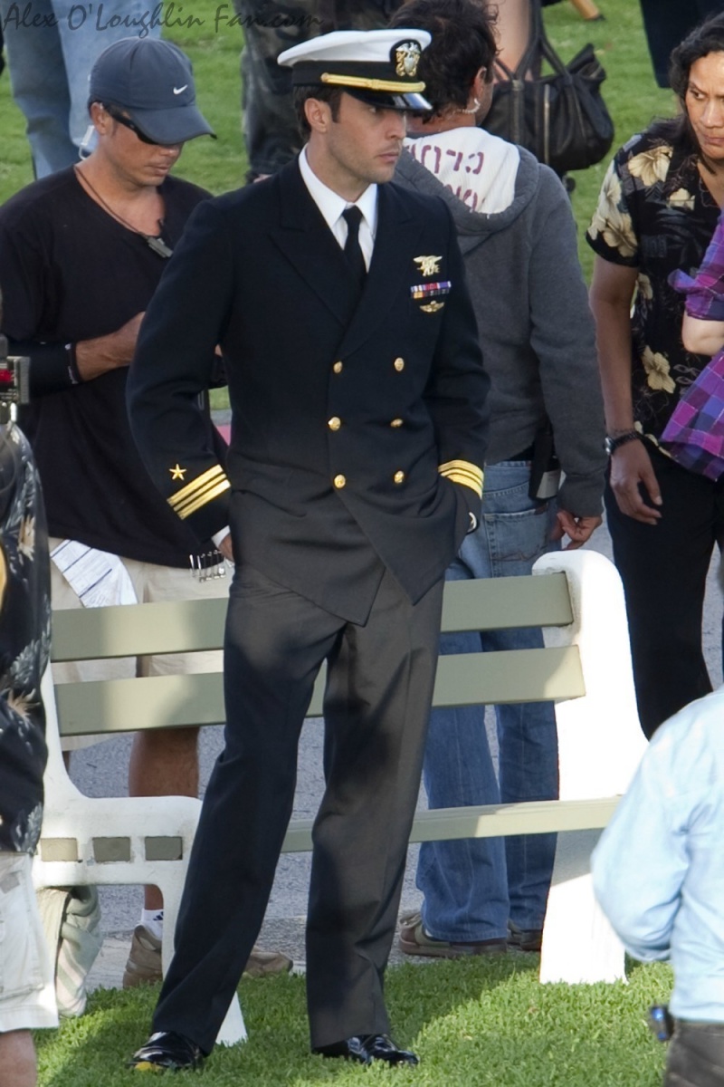 Ein Offizier und Gentleman: Alex in Uniform Bts_fa10
