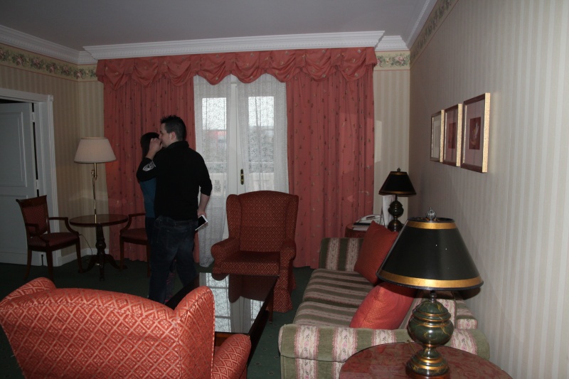  TR de notre séjour au Castle Club au disneyland hotel du 08/04 au 10/04/13   - Page 4 01310