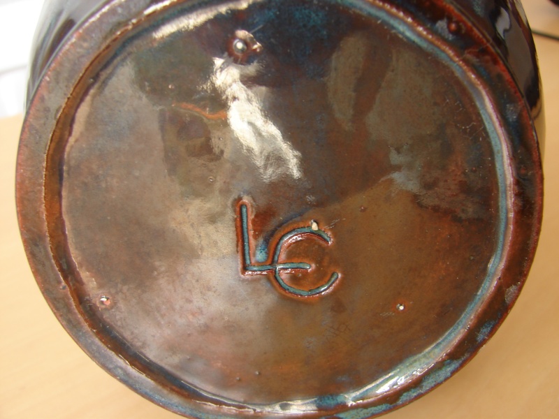 LE mark, Laimon (Upe) Lukstin, Australian Latvian folk pottery Dsc02711