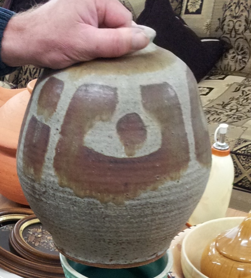 Vase with mystery GSH mark  Leach_10