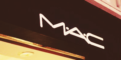 • M A C • Mac10