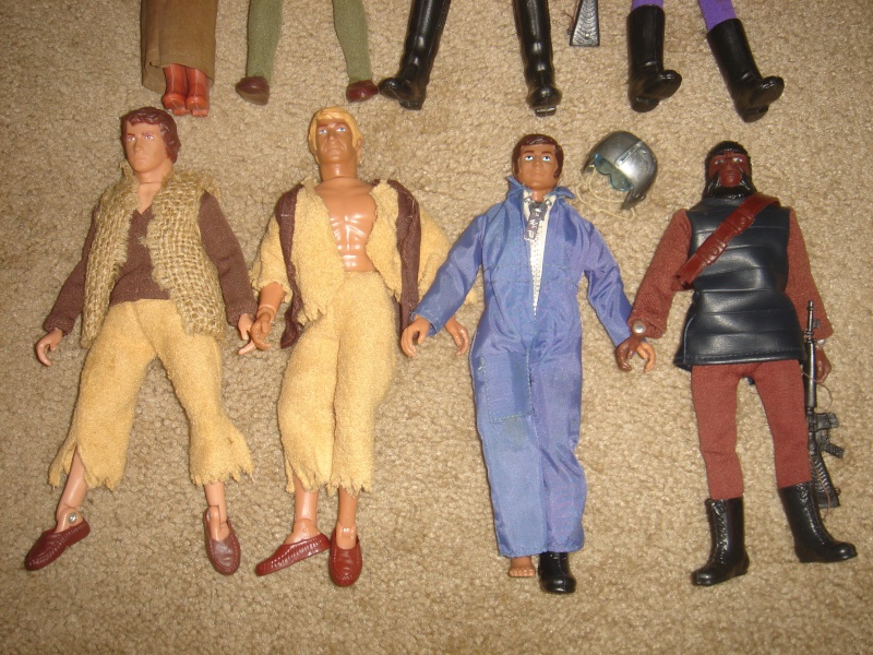 Does anyone else collect Mego Planet of The Apes ? Dsc05312