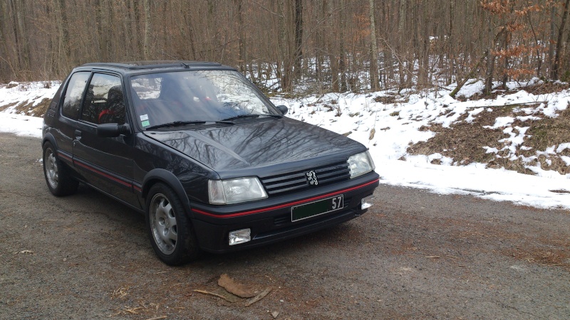 [skipy571] 205 GTI 1.9L Graphite 1991  - Page 7 Dsc_0410