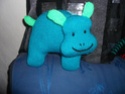 petit doudou ( coussin hippopotame)  00210