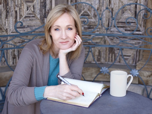 J.K. Rowling, écrivaine anglaise 0jcmeq10