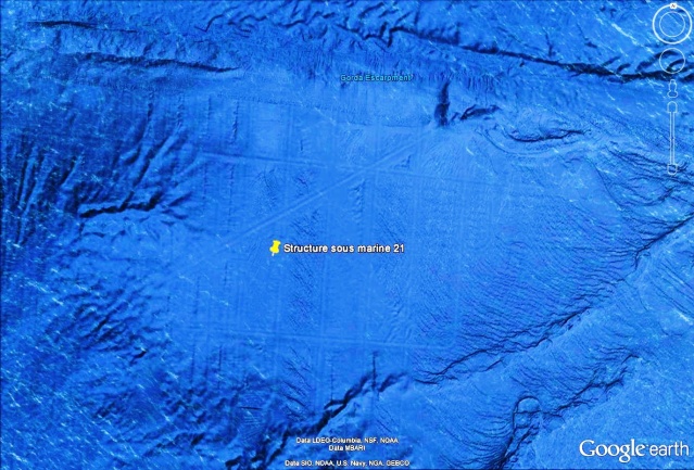 Mes découvertes insolites via Google Earth Struct10