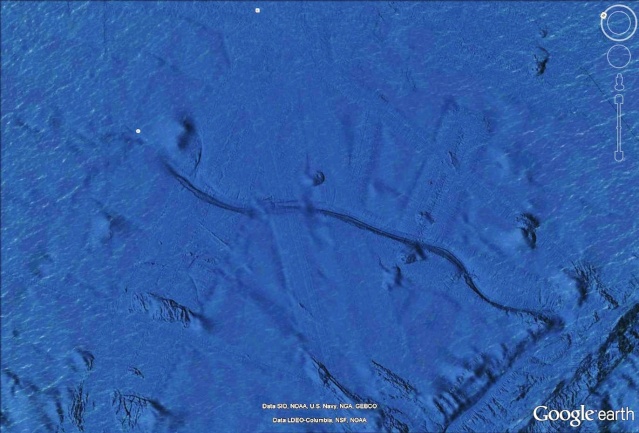 Mes découvertes insolites via Google Earth Vestig10