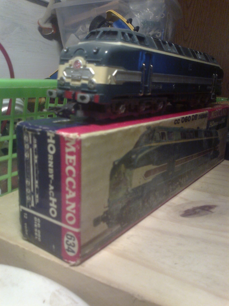 Mon parc de locomotives dont ma préféré la CC 060 BD. Photo017
