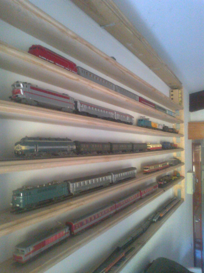 Mon parc de locomotives dont ma préféré la CC 060 BD. Photo037