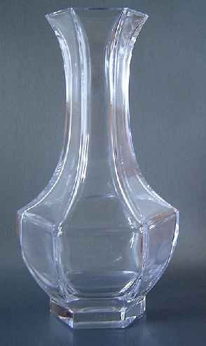 Nom de ce modèle de vase en cristal de Sèvres Image_53
