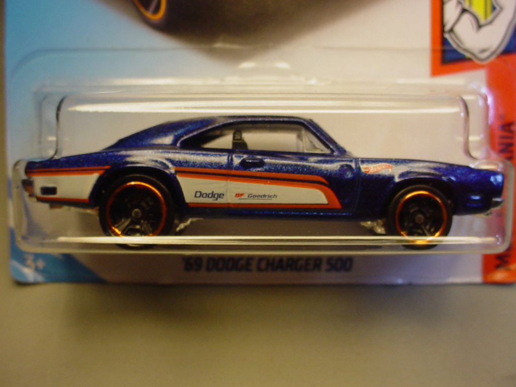 1:64 scale Diecast (Hot Wheels) - Page 3 Dodge_17