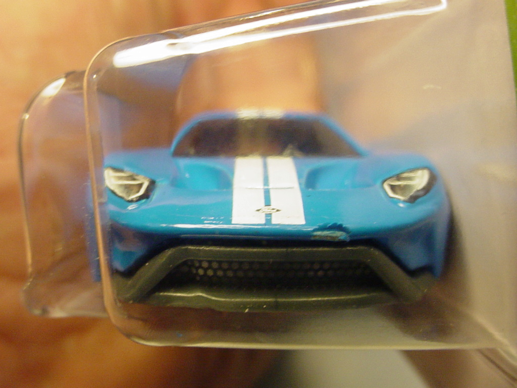 1:64 scale Diecast (Hot Wheels) - Page 2 Ford_212