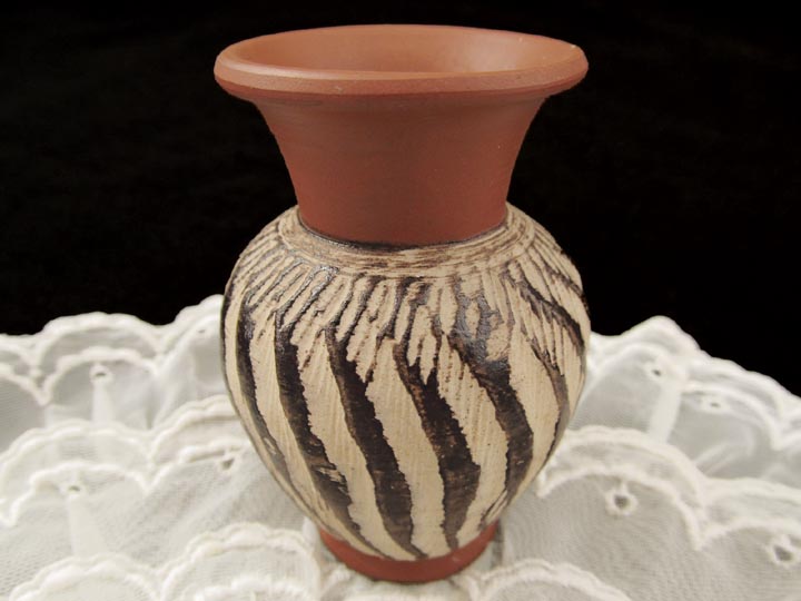 miniature pottery vase - Dumler & Breiden, Germany?  Vintag10