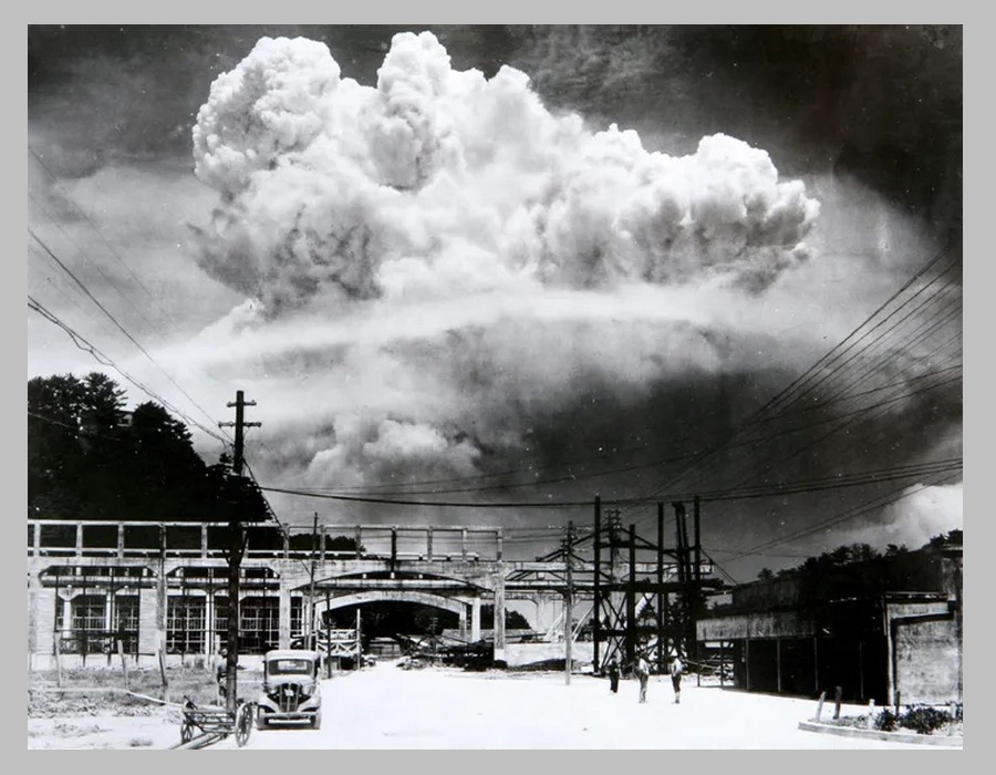 1945 - Nagasaki n'était pas la première cible du bombardement atomique américain Film15