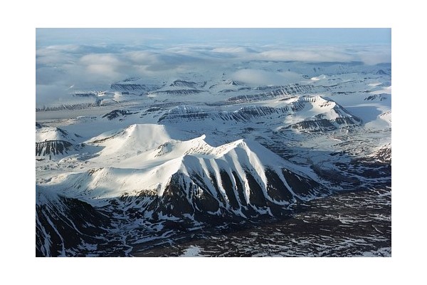 Réchauffement de l’Arctique et fonte des glaces : un phénomène observé depuis le milieu du XVIIIe siècle Sans2203